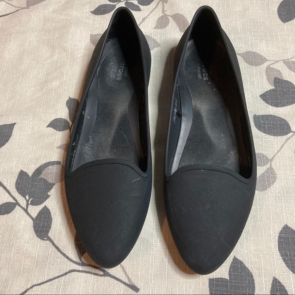 CROCS comfort soft point toe flats